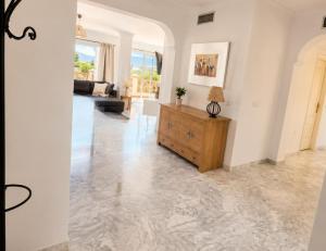 Golf, pool, panoramic terrace, mountain, luxury