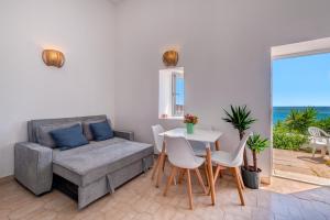 Casa Infinito Azul with Terrace - Studio By Bedzy
