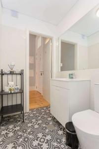 Liiiving in Porto - Blue Stylish Studio