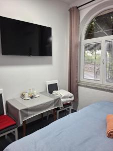 Room Nena
