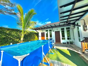 Tepak Nusuk Private Pool Homestay 5 Bedrooms 4 Bathrooms