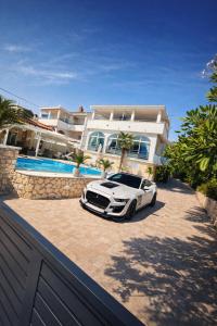Apartments Sun Dance with heated Pool