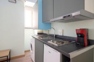 193Gramsci Comfort Apartment 2 plus 2 guests City center location Near ferries and Portovenere bus Flexible space with adjacent unit