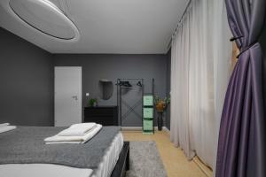 Spacious & Stylish 2BD Urban Retreat
