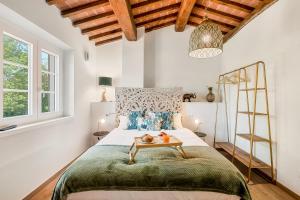 Luxury Oasis Garden Villa Isabella with Pool