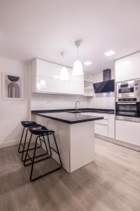 Capuz by Concept Flats