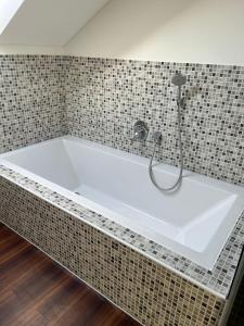 Stylish Vintage Loft 15 Minuten von Koeln