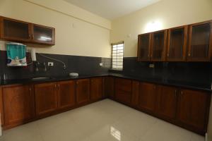 Classique Inn Near Padmanabhaswamy Temple