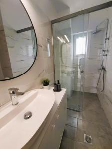 Villa HRA with private pool near the beach