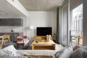 Stylish Pool Studio Near Brickell & Beach