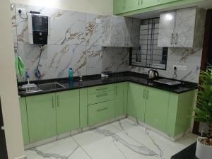#86 Singh Mansion 2 BHK
