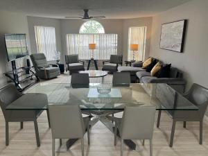Spacious Apartment KISSIMMEE close to Disney, 3 Bed 2 Bath