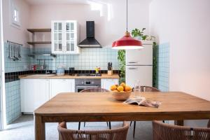 TrastevereHome - Cisterna Secrets at the Heart of Trastevere