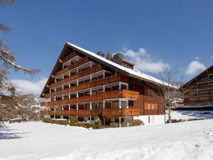 Apartment Grenat 35 by Interhome