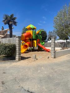 Camping à 300m de la plage La Pege