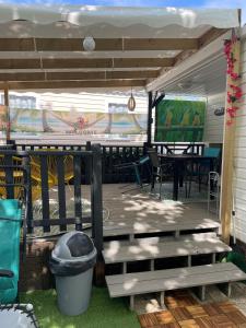 Camping à 300m de la plage La Pege