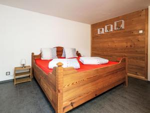 Apartment Schrattewohnung Birkenhof - 4-Bett by Interhome