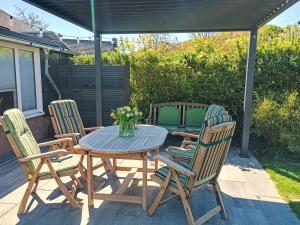 Holiday Home Ferienhaus 13 mit großem Wintergarten by Interhome