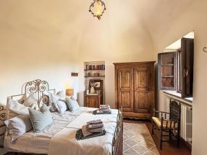 Apartment LAngolo by Interhome