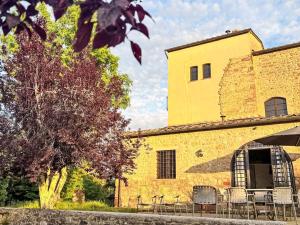Apartment La Cisterna by Interhome