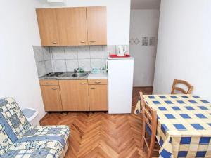 Apartment Ap Lora 3 by Interhome