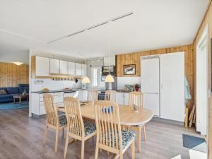 Holiday Home Viveka - 500m from the sea by Interhome