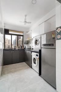 Mezzo Pvt 3BHK in Bandra by Square One Stays