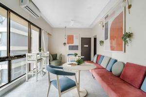 Mezzo Pvt 3BHK in Bandra by Square One Stays