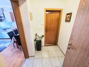 Apartment Wohnung in Crikvenica mit Terrasse und Grill by Interhome