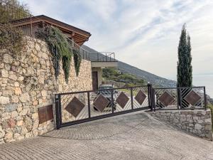 Holiday Home Sopralago ein Ferienhaus in Traumlage am Gardasee by Interhome