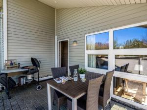 Holiday Home Ellis - 700m to the fjord by Interhome
