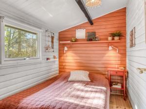 Holiday Home Susannah - from the sea by Interhome