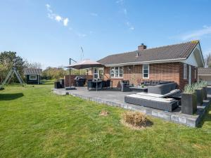 Holiday Home Svenn - 400m from the sea by Interhome