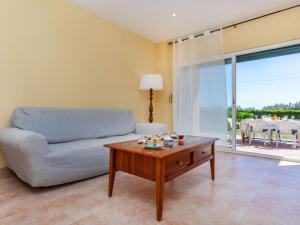 Apartment Port Pals family terrace & garden by Interhome