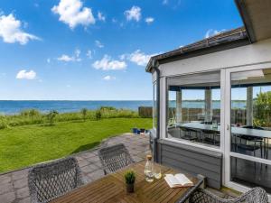 Holiday Home Bibbi - 20m to the fjord by Interhome