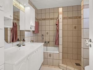 Holiday Home Sada - 30m from the sea by Interhome