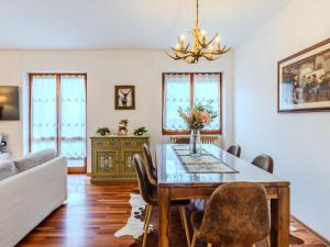 Apartment Maison Ginevra by Interhome