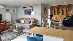 AGENCE MOMENT APART Overview