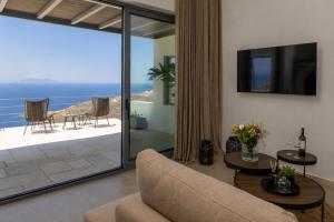 Tinian Sunset Suite
