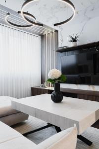 MB by the Sea Apartments City Center