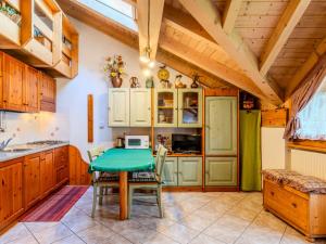 Apartment Fresia by Interhome