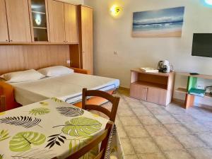 New Orange Studio 9
