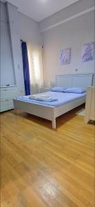 Aegina Sunset 3BR Apt with Huge Sea View Terrace