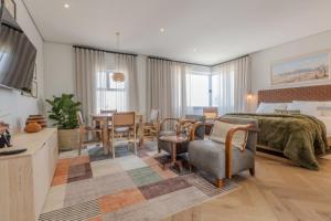 StayBOL Luxury Sea View Apartment