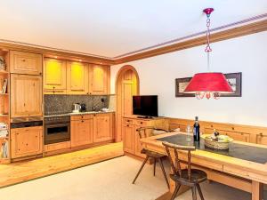 Apartment Residenza Chesa Margun 57-4 by Interhome
