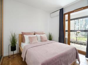 Golden Apartments Warsaw - Large & Stylish, Metro Nearby Grzybowska 85-5