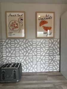 Detached House Sleeps 5 with Garden and Parking