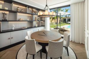 Luxurious 7-Bedroom Holiday House with Private Pool in Palma