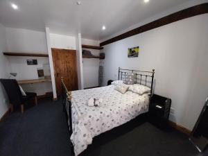 Broadgate Farm, The Old Dairy - 5 ensuite bedrooms