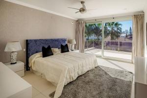 Luxurious 7-Bedroom Holiday House with Private Pool in Sant Josep
